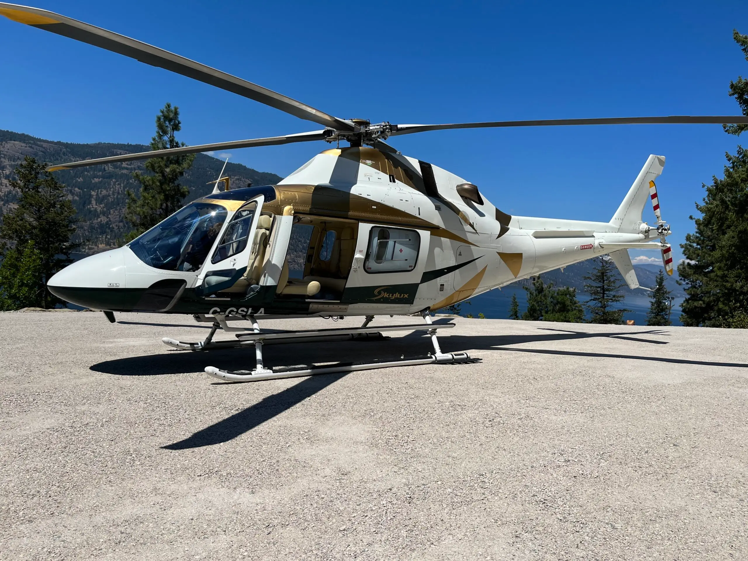 Helicopter tour over the Okanagan Valley