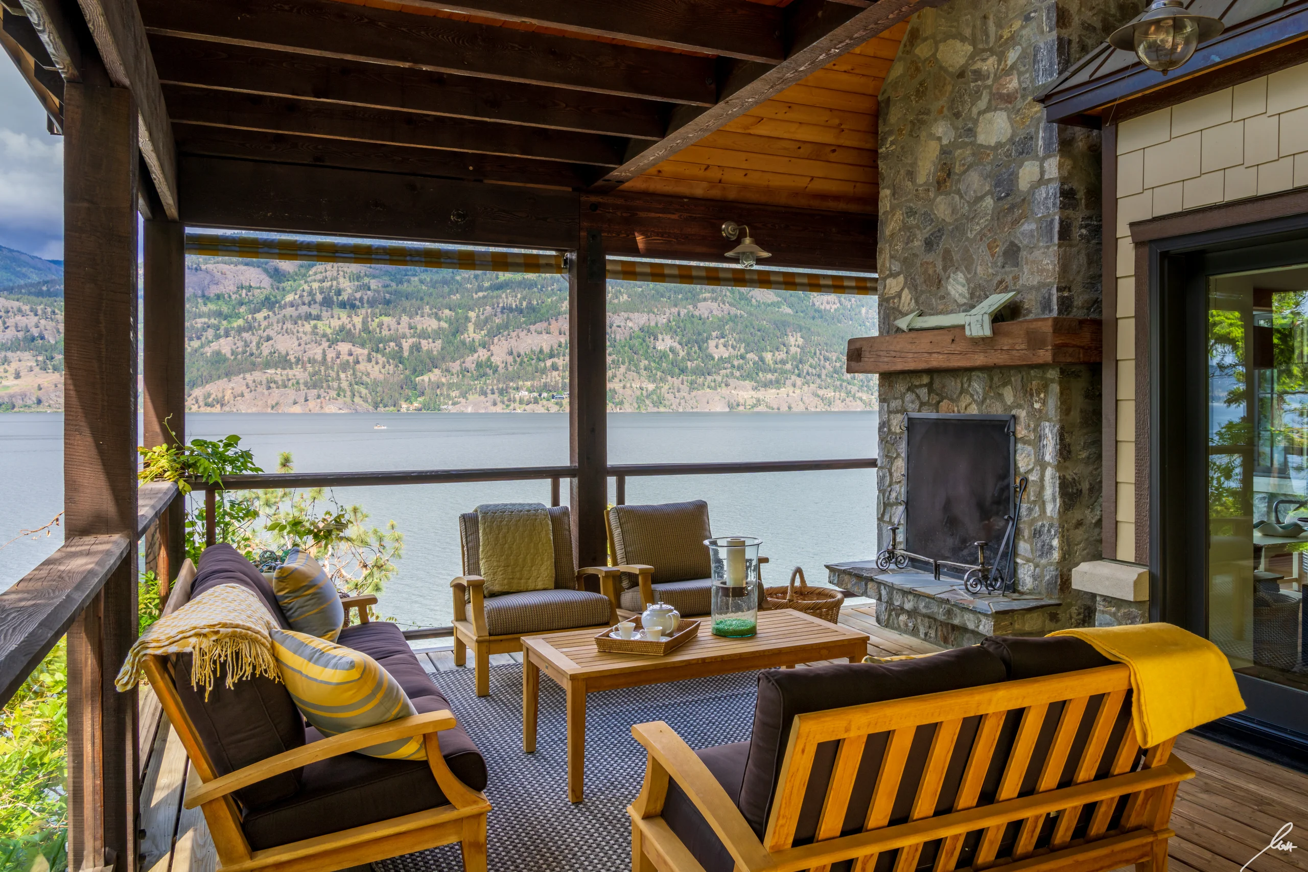 Beach House living area